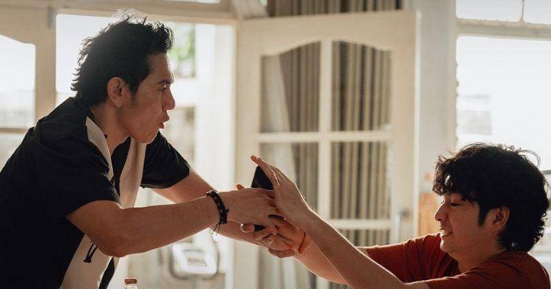 Instagram.com/base.id